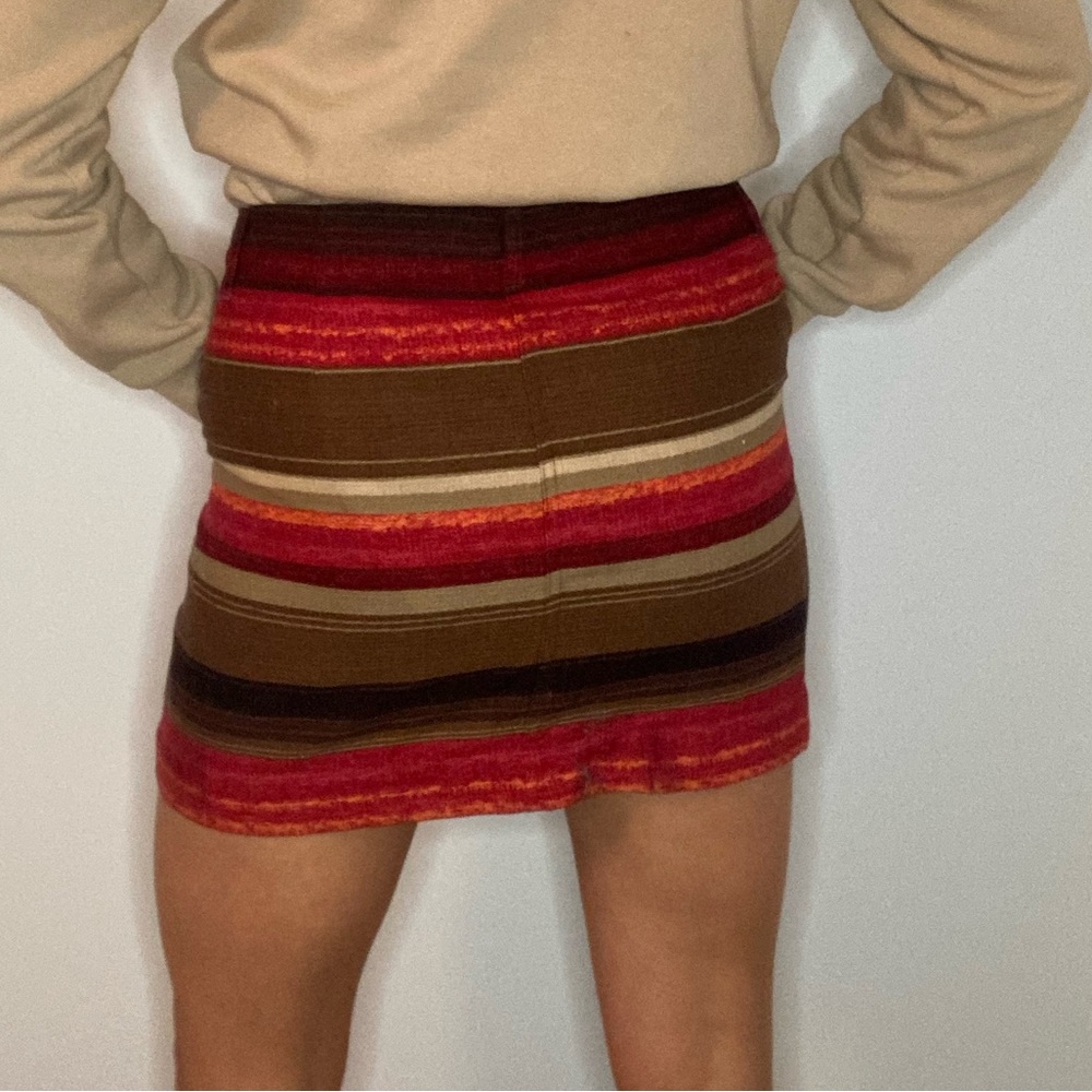 Old Navy Stripe mini skirt size 2 red maroon tan brown - Picture 4 of 4